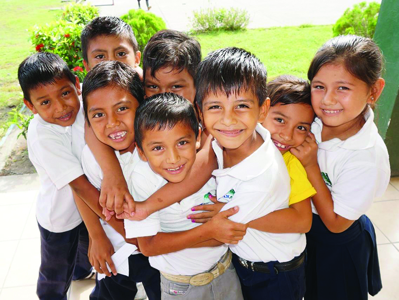 Group of Guatemalan children smiling